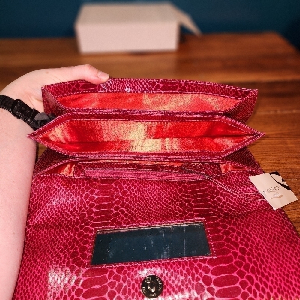 Nine WEST CLUTCH​ - Picture 6 of 7